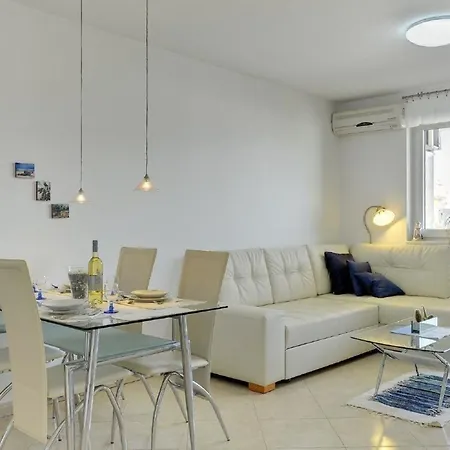 Apartmán Ferienwohnung Fur 4 Personen Ca 53 Qm In Liznjan, Istrien Sudkuste Von Istrien *